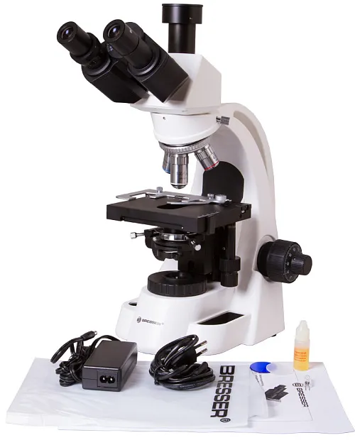 figura microscopio Trinoculare Bresser Bioscience 40-1000x