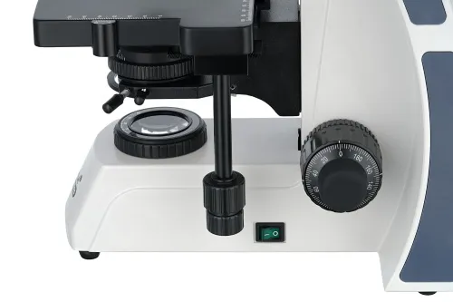 figura microscopio trinoculare Levenhuk MED 40T,  10