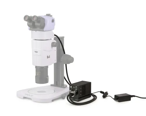 immagine luce episcopica a LED MAGUS CEI A18 con alimentatore e inserto per obiettivo,  4