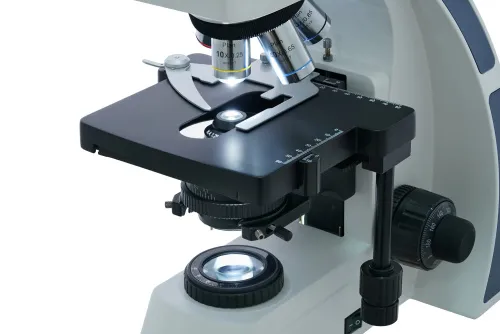 figura microscopio trinoculare digitale Levenhuk MED D40T,  15