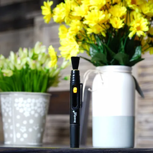 immagine penna Levenhuk LP10 per la pulizia delle ottiche,  7