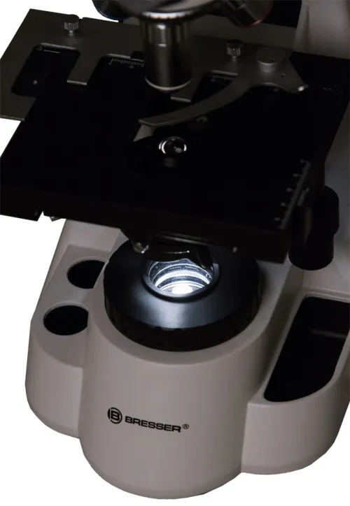 figura microscopio Trinoculare Bresser Bioscience 40-1000x,  10