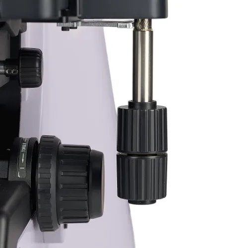 figura microscopio a fluorescenza MAGUS Lum 490L,  18