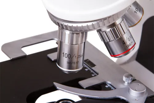 figura microscopio Trinoculare Bresser Bioscience 40-1000x,  7